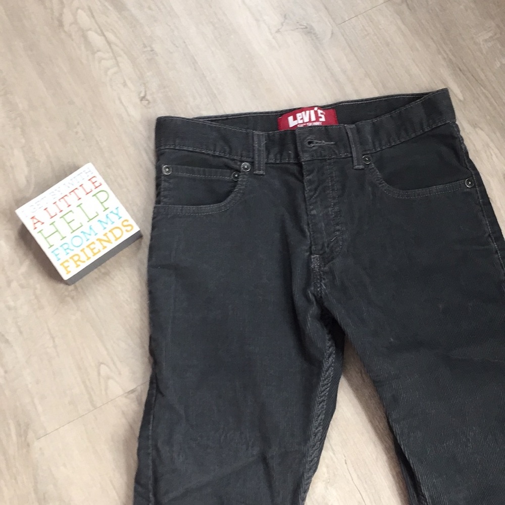 👖 Levi’s cords size 28/29